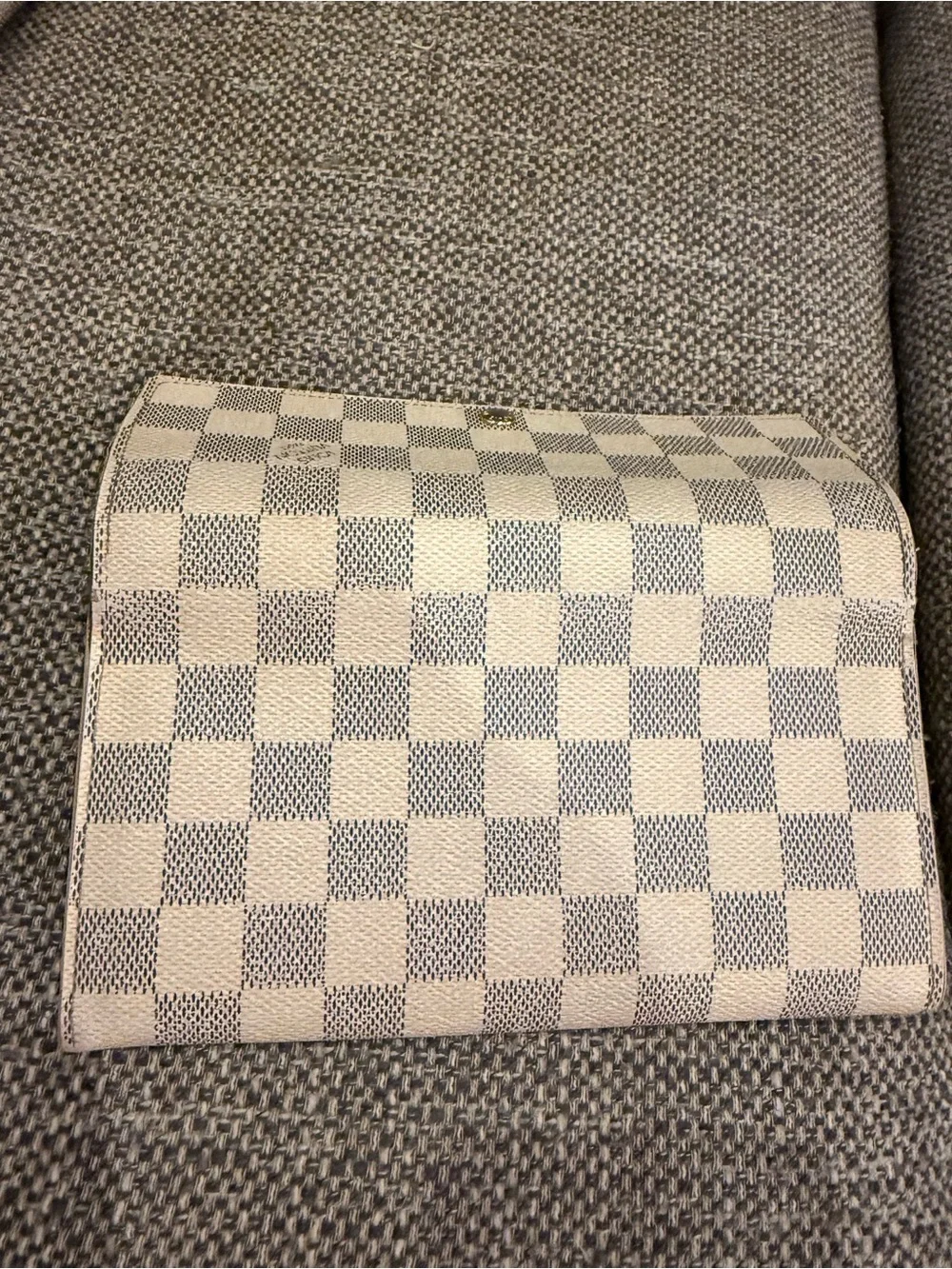 Authentic Louis Vuitton Artsy MM Damier Azul with matching Sarah Wallet